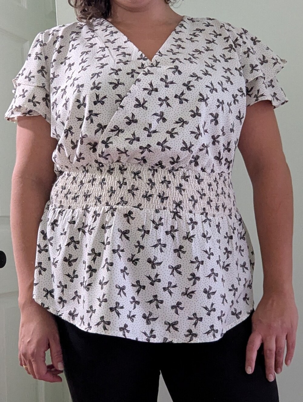 Women's 2X Adorable White Bow-Print Smocked Waist Blouse Top Plus Size